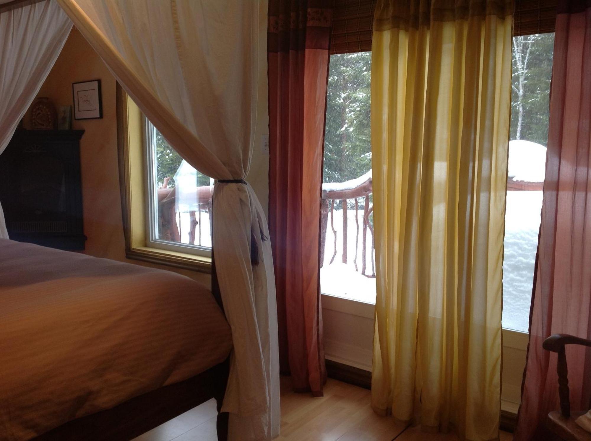 Gite Crystal Inn Mont-Tremblant Exterior photo